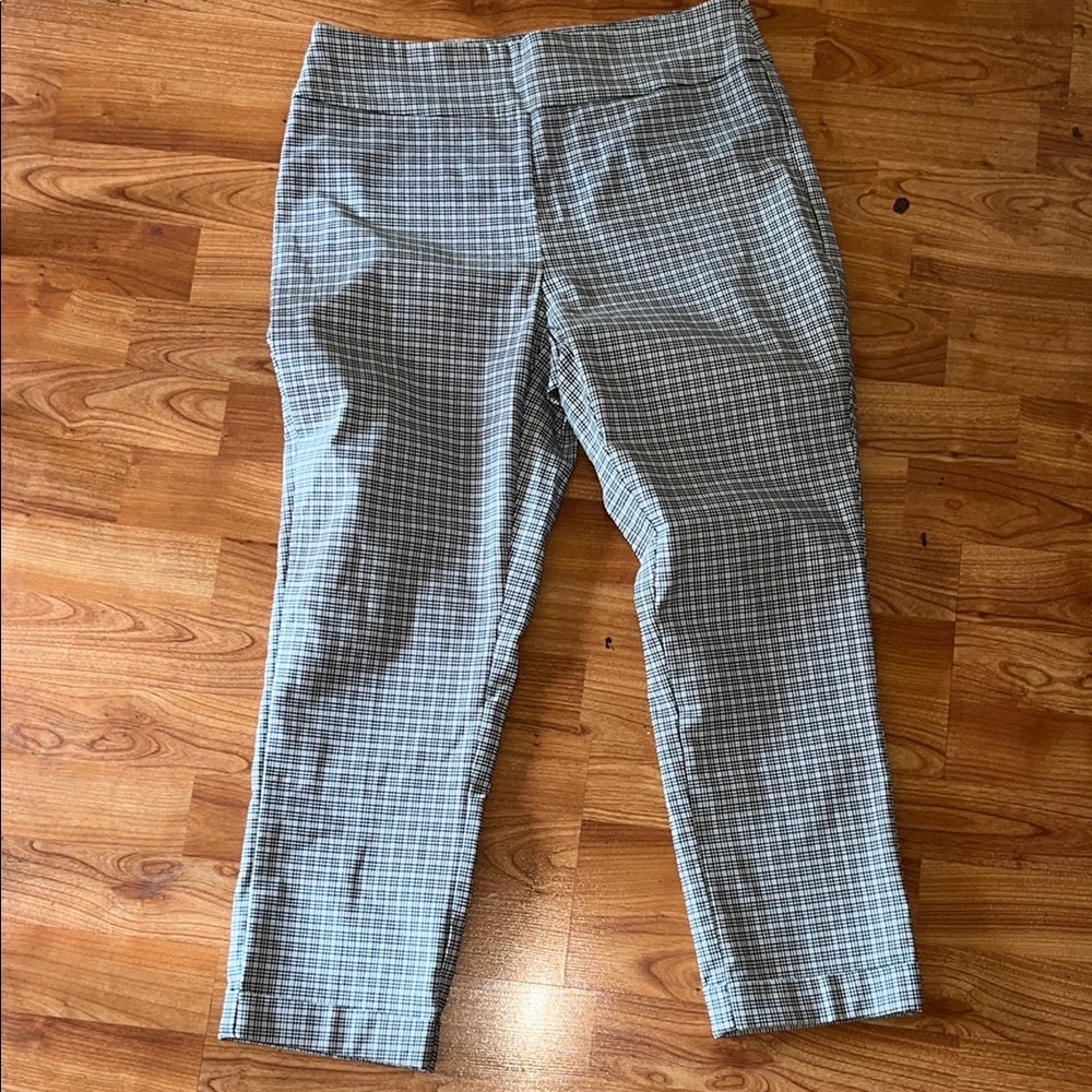 Tribal Black and White Ankle-Length plaid Pants